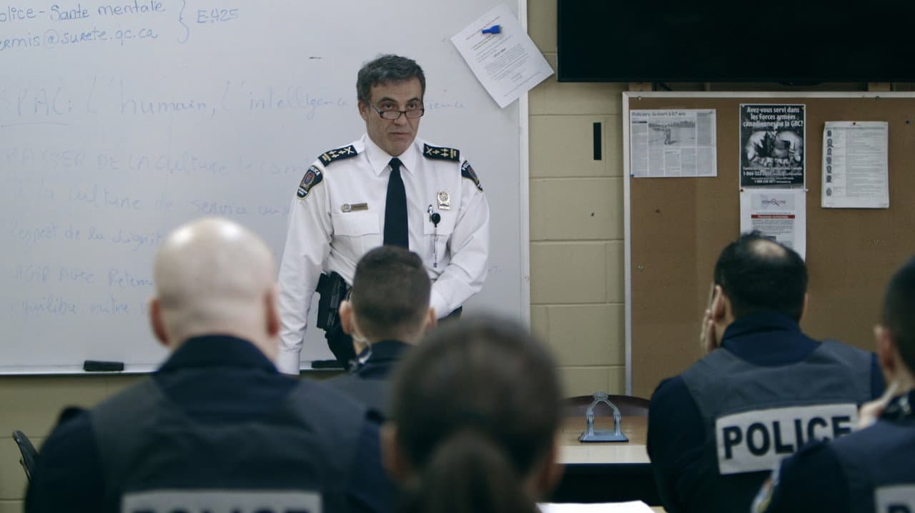 Résistance : la police face au mur