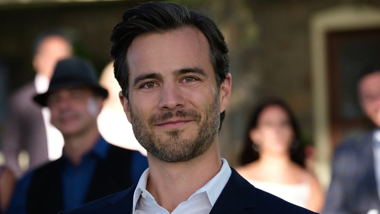 Vous pouvez embrasser la demoiselle d'honneur